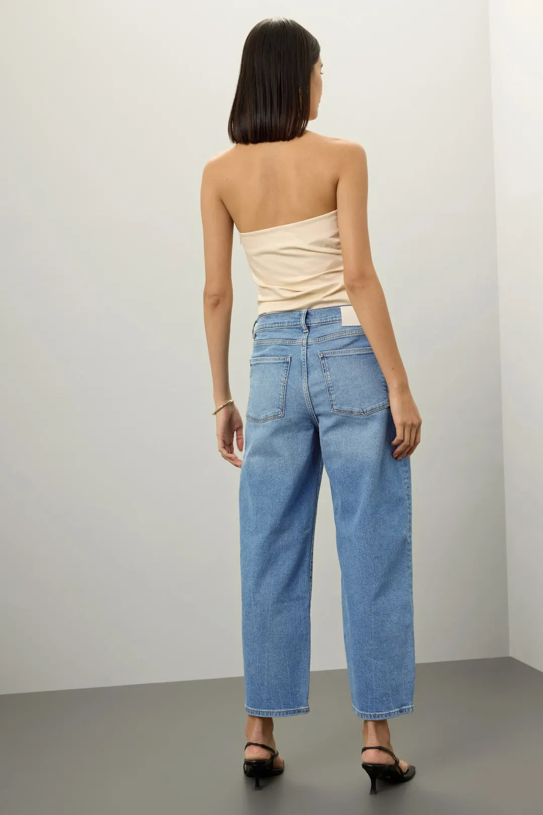 Thea Boyfriend Relaxed Tapered Jeans