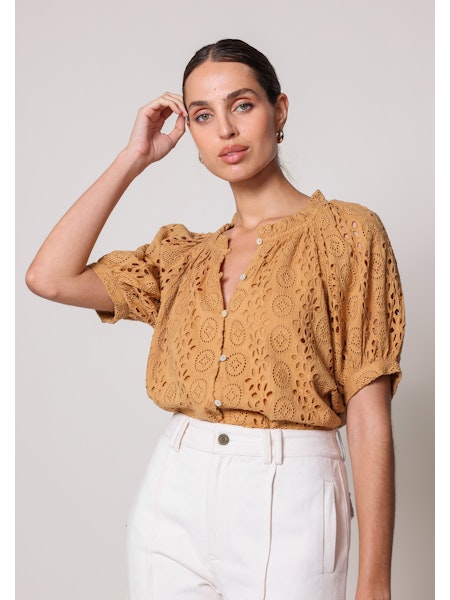 Kate Blouse in Wheat