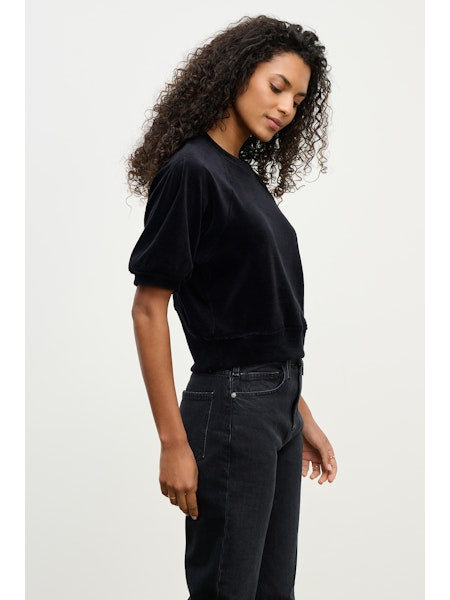 AVIS07 Top - Black
