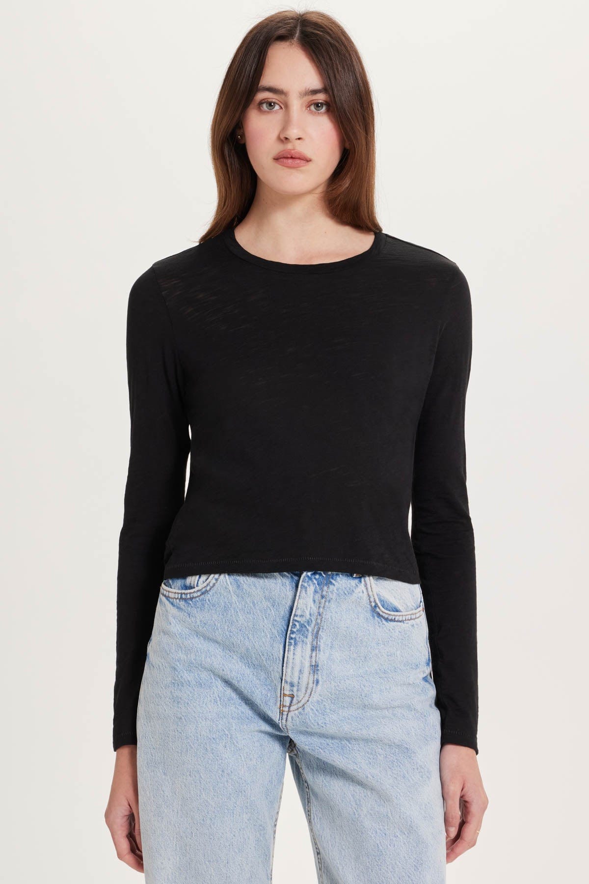 LONG SLEEVE CROPPED BOY TEE