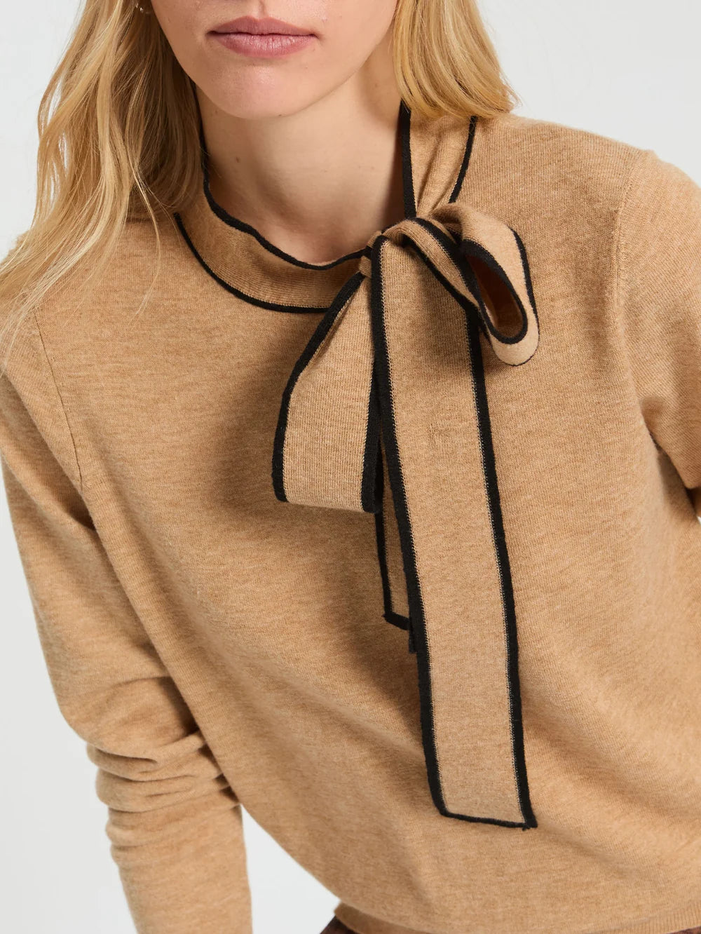 Lazo Sweater