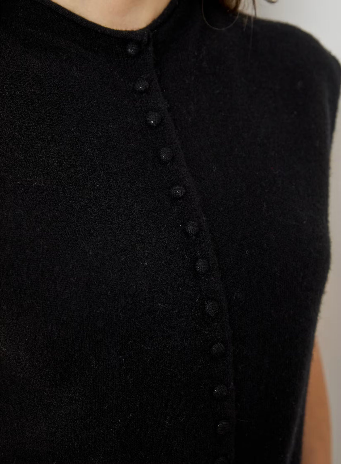 MOCKNECK VEST CARDIGAN - Black