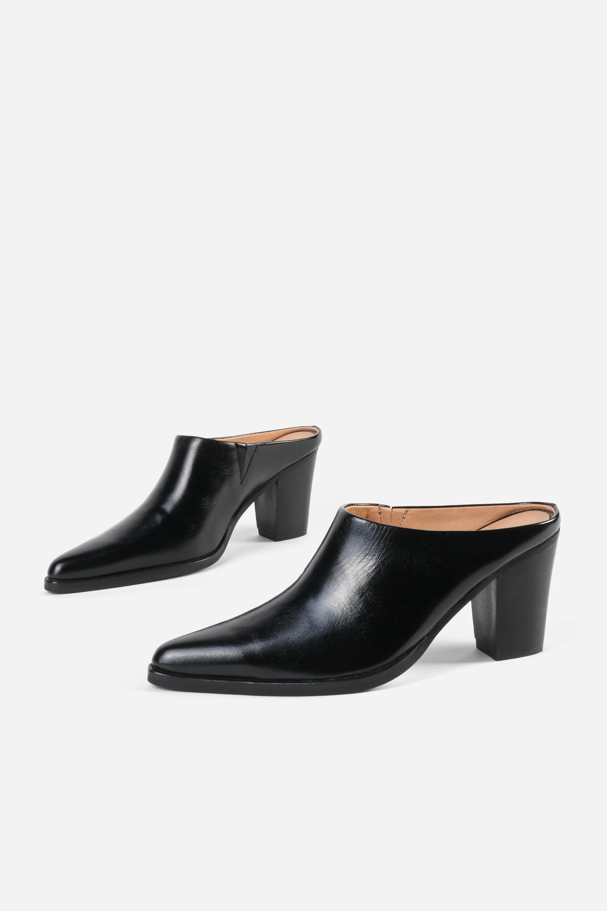EDEN LEATHER HEELED MULE