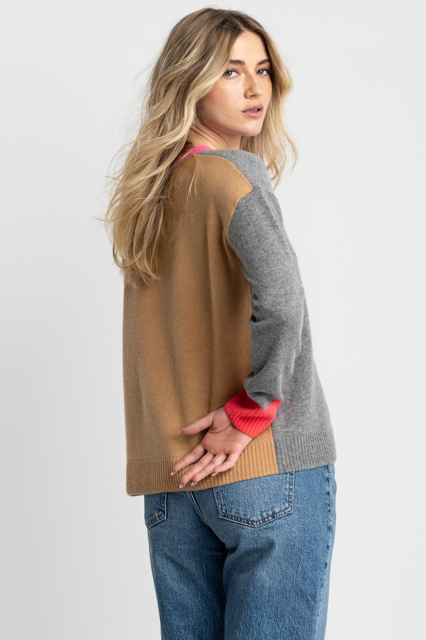 Color Wheel V- Neck