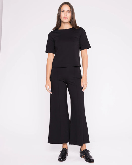 BLACK PONTE KNIT WIDE LEG PANT: CROPPED