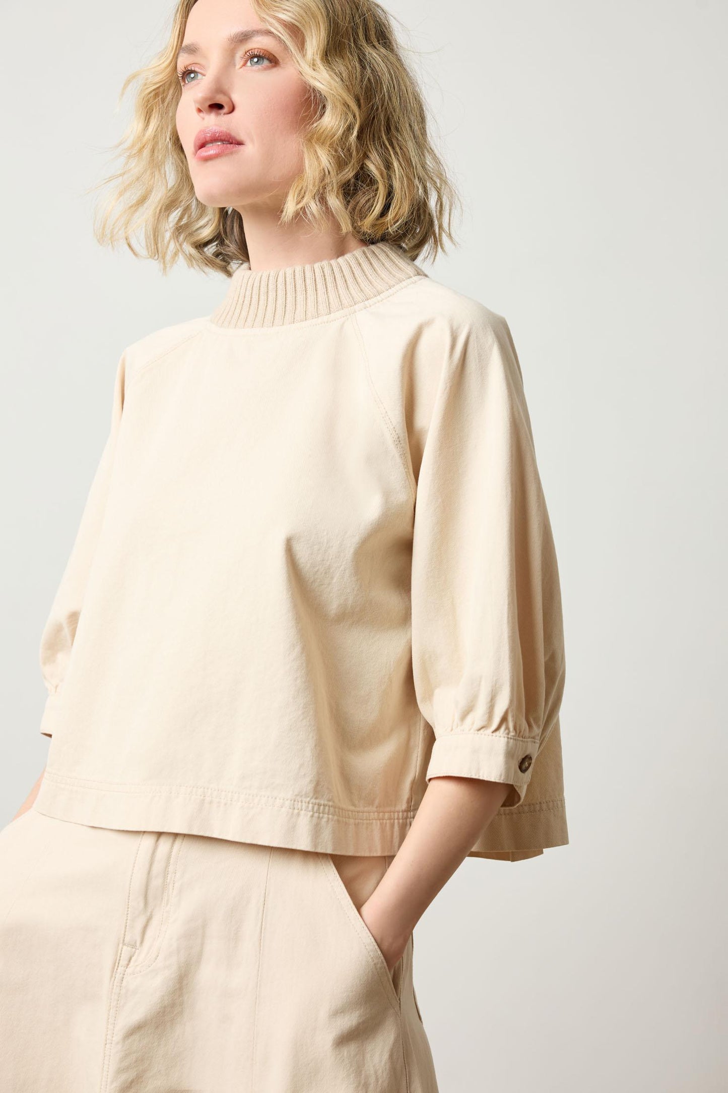 Knit Collar Twill Top - Eggshell