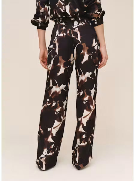 Dressed Up Track Pant with Stripe