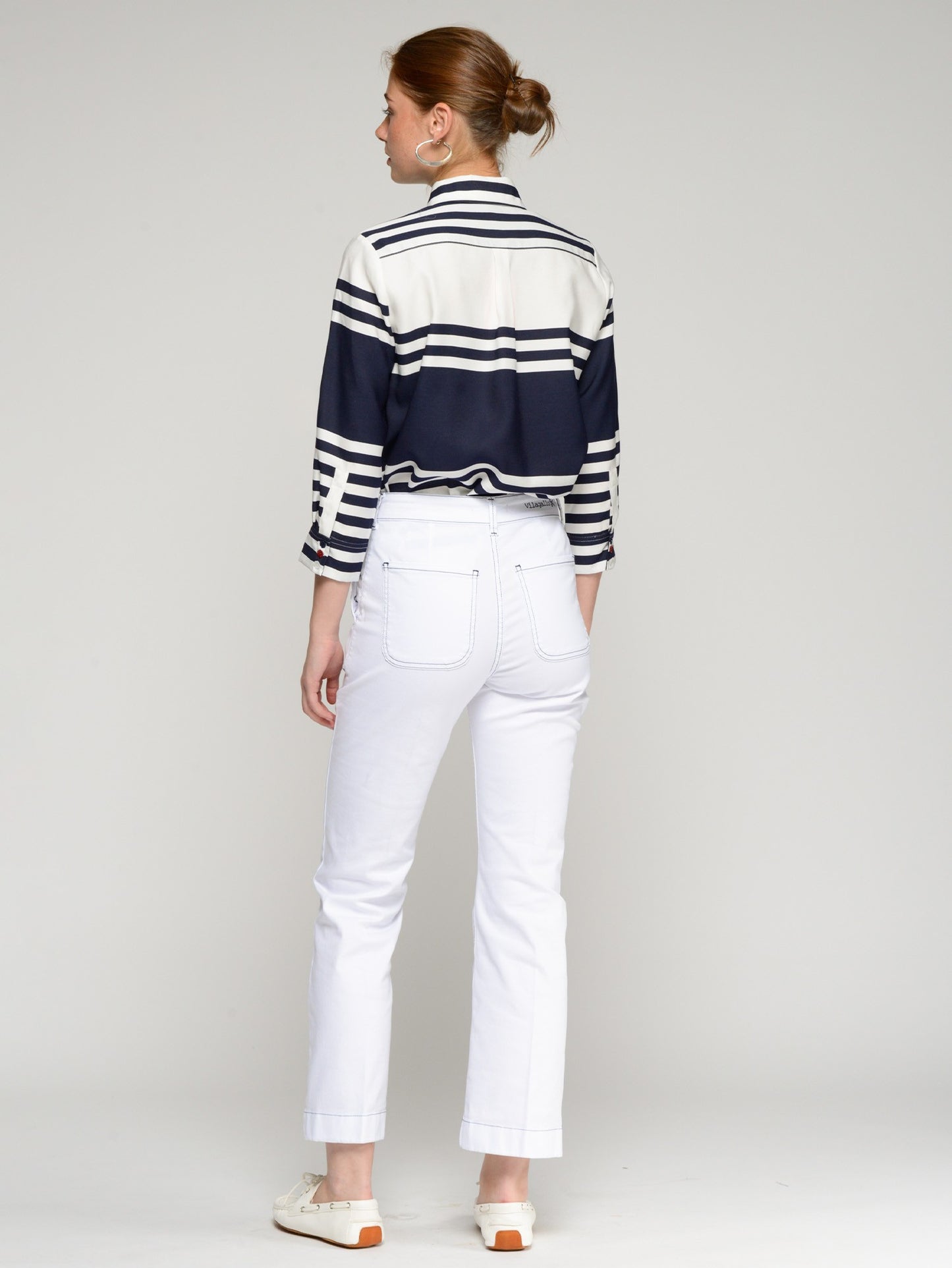 WHITE STRAIGHT TROUSERS WITH SIDE BUTTONS