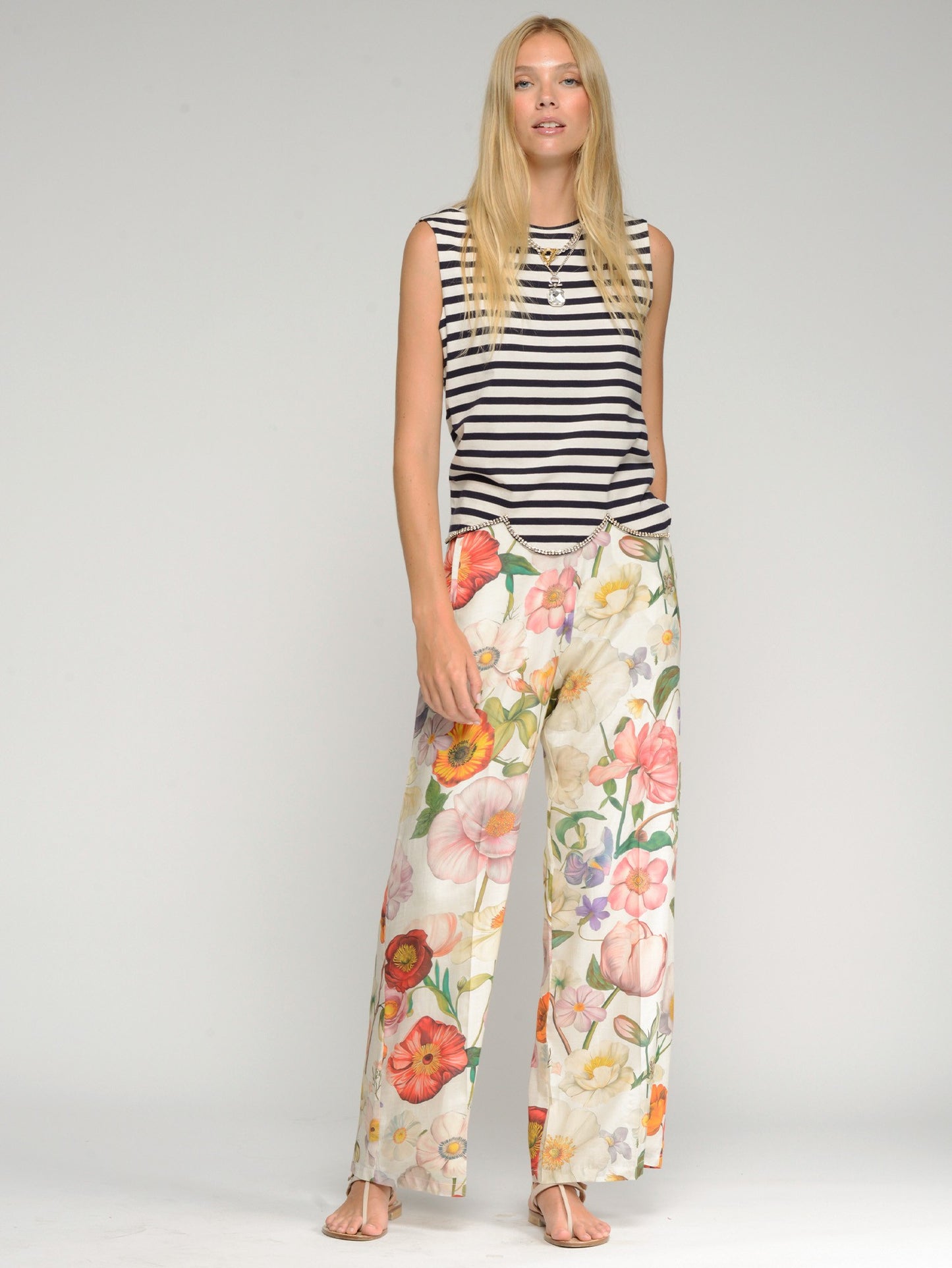 WIDE-LEG LINEN FLORAL PANTS